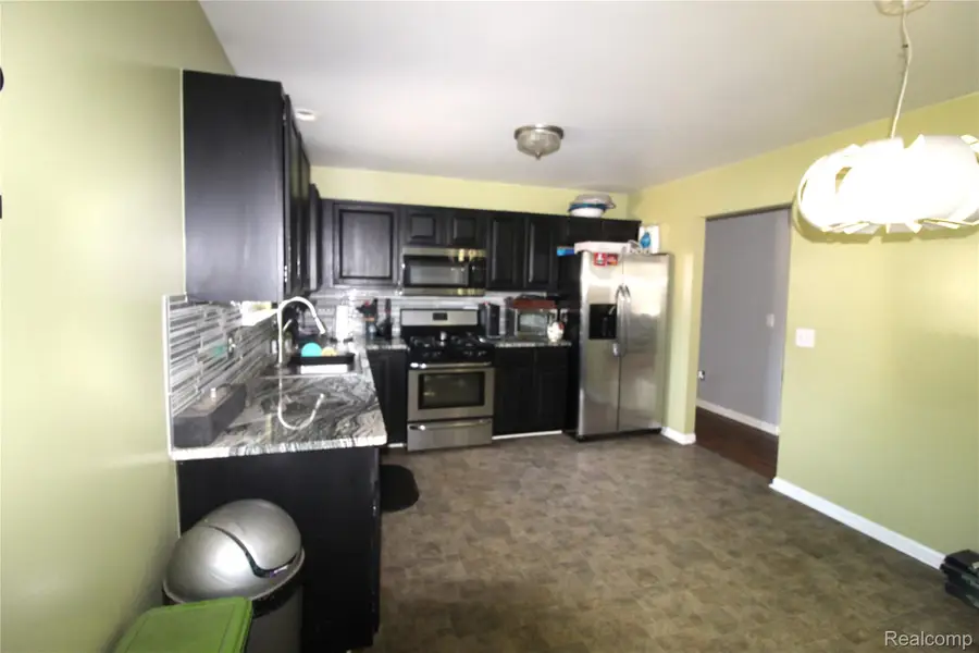 22100 Pleasant Street, Saint Clair Shores, MI 48080 - #3
