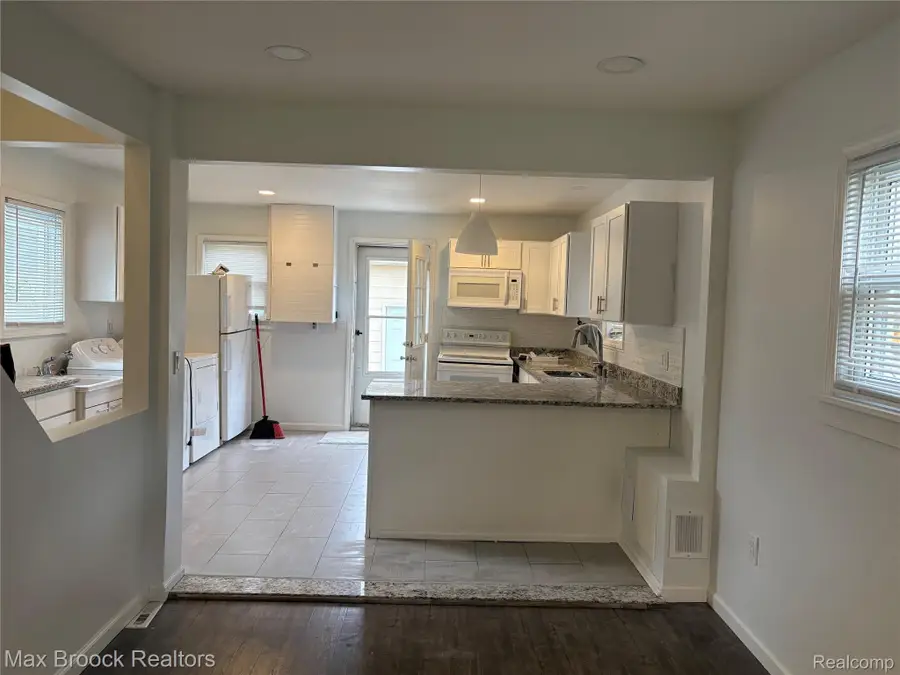 27141 Hampden Street, Madison Heights, MI 48071 - #3