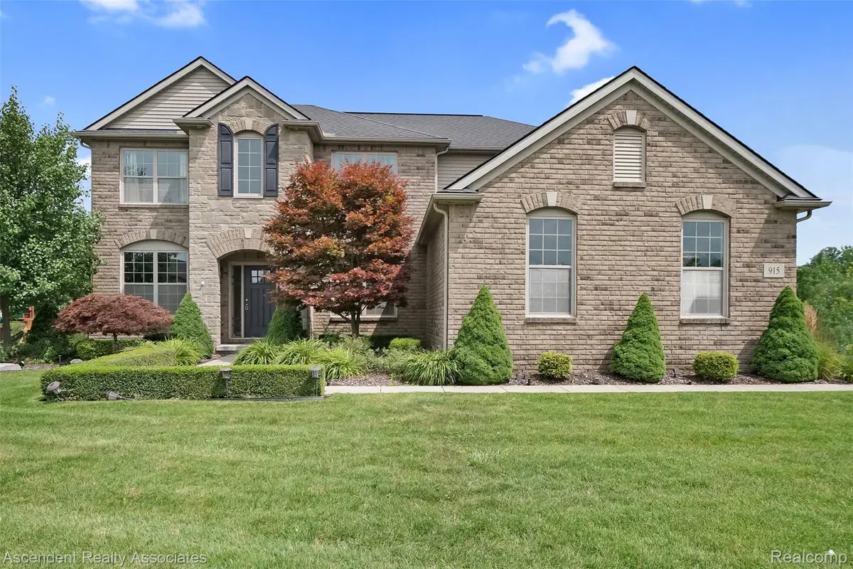 915 Appleton Court, Oakland, MI 48363 - #1