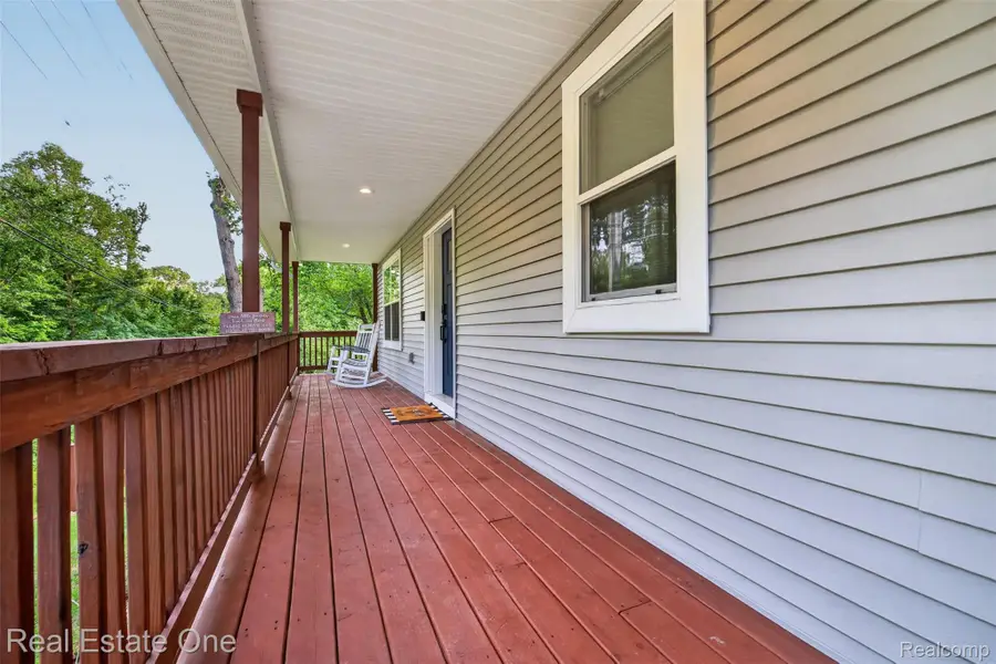 206 S Saint John Road, Highland, MI 48357 - #2