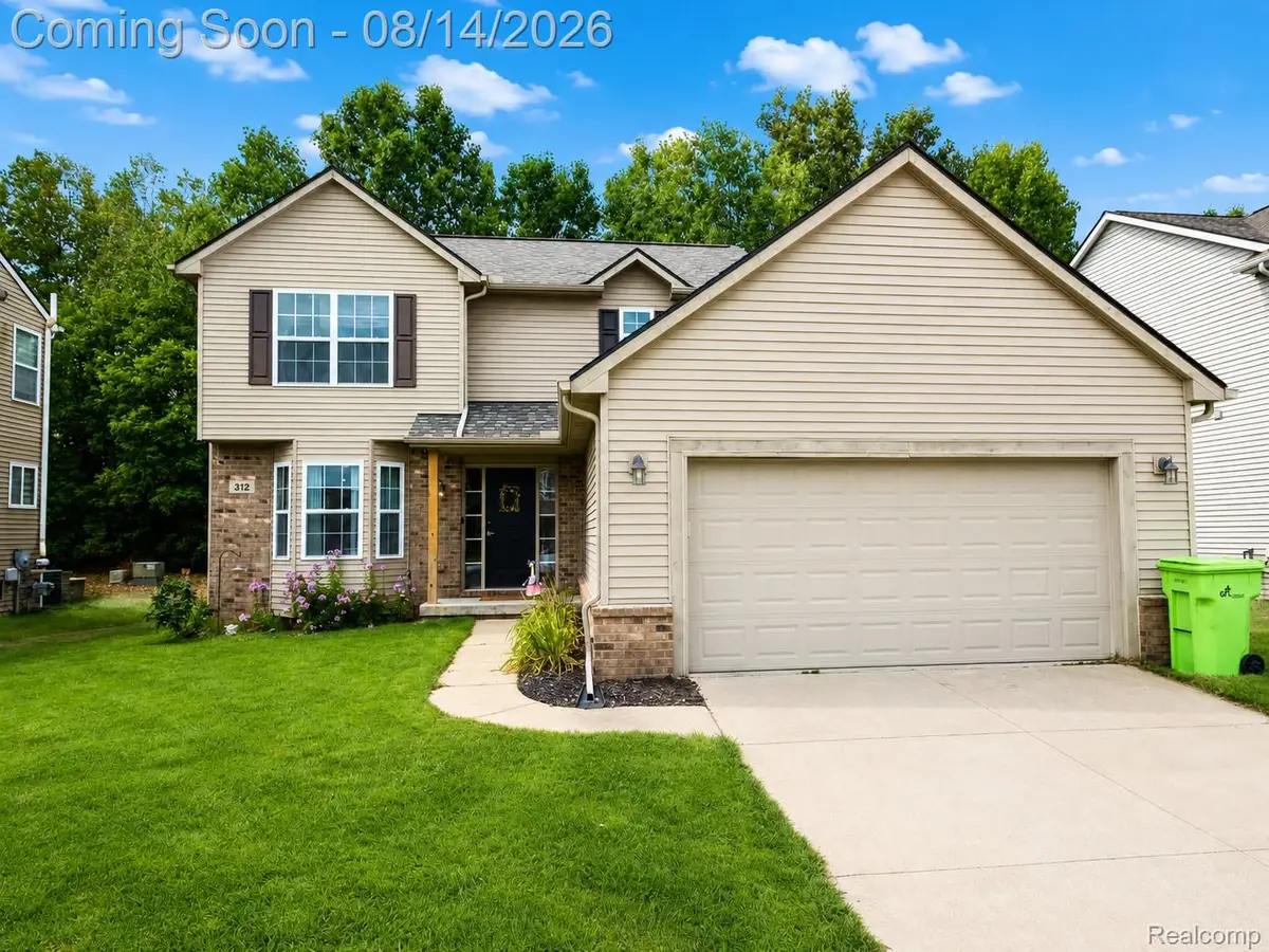 312 Dakota Lane, White Lake, MI 48386 - #1