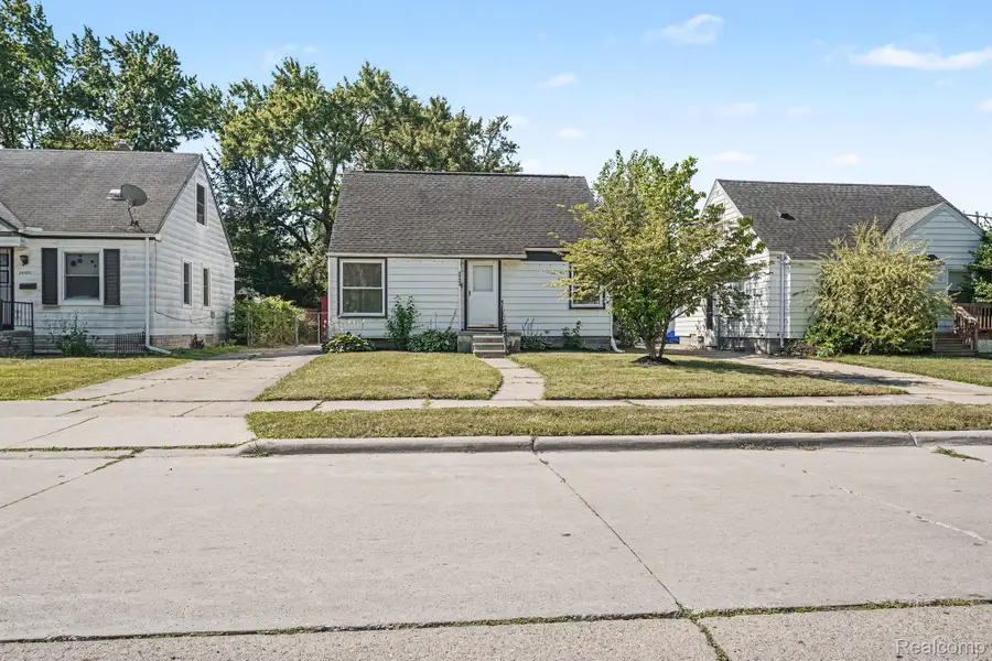 24435 Colgate Street, Dearborn Heights, MI 48125 - #3