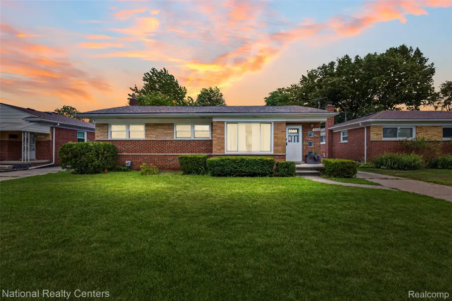 9012 Denne Street, Livonia, MI 48150 - #3