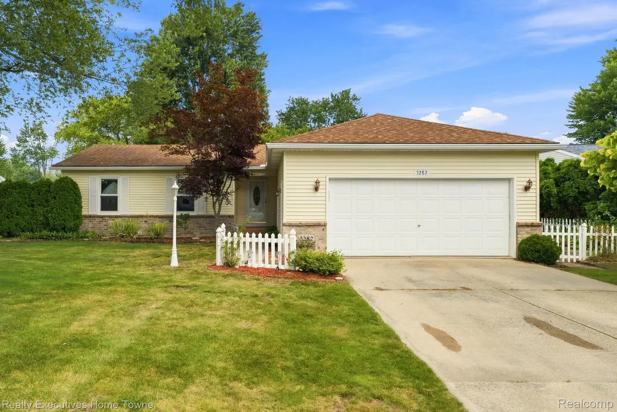 3282 Sapphire Lane, Fort Gratiot, MI 48059 - #1