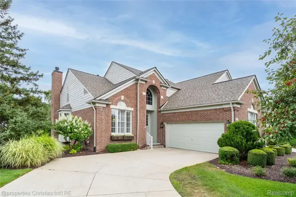 44564 Aspen Ridge Drive, Northville, MI 48168