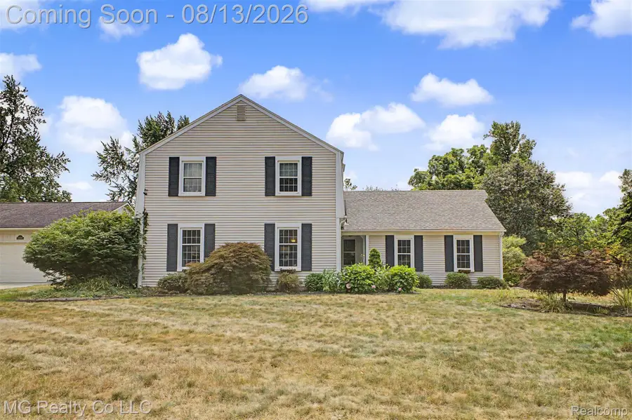 35565 Tall Pine Road, Farmington, MI 48335 - #2