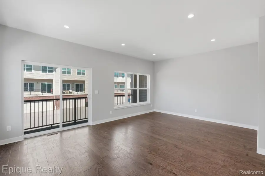 25533 Meadowbrook Road #42, Novi, MI 48375 - #2