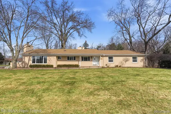 1043 Westview Road, BloomfieldHills, MI 48304