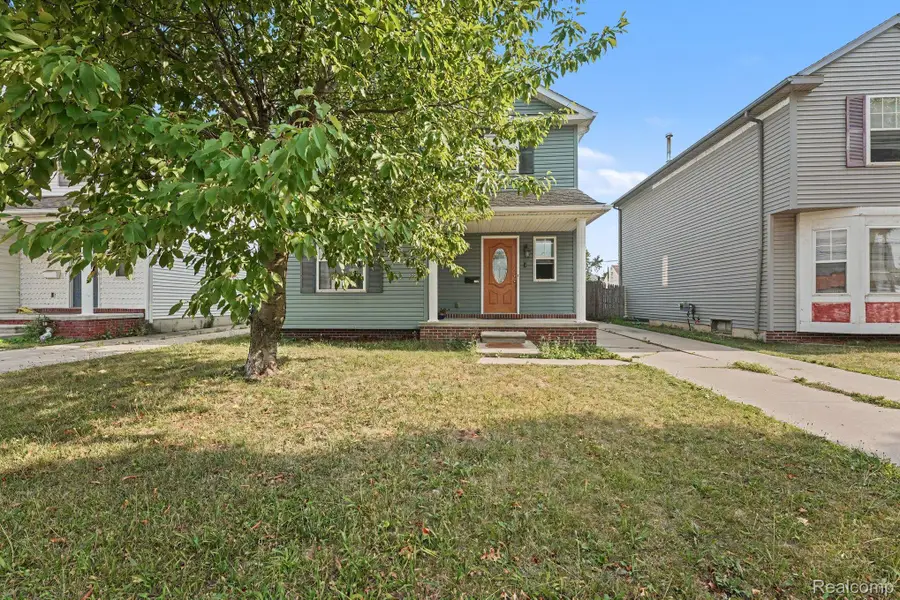 1750 E Woodruff Avenue, Hazel Park, MI 48030 - #2