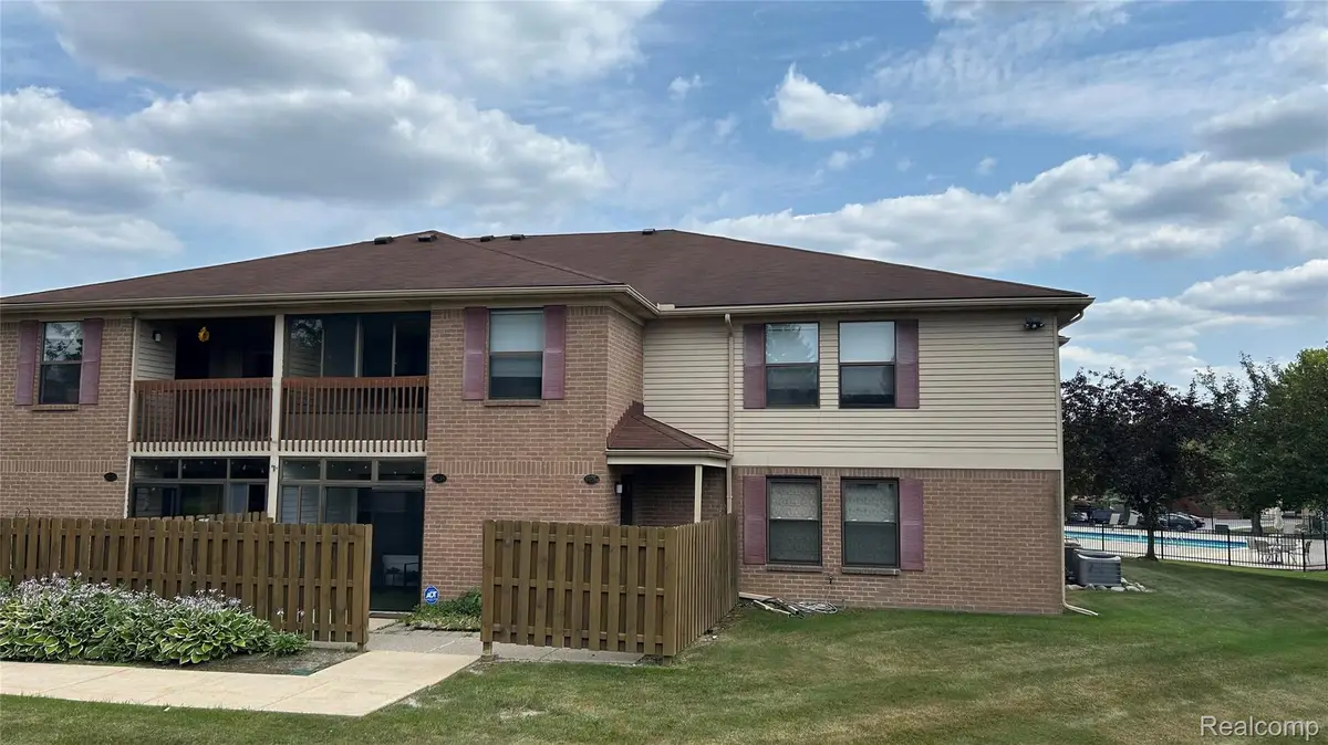 19257 Surrey Lane, Northville, MI 48167 - #1