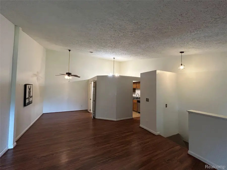 19257 Surrey Lane, Northville, MI 48167 - #3