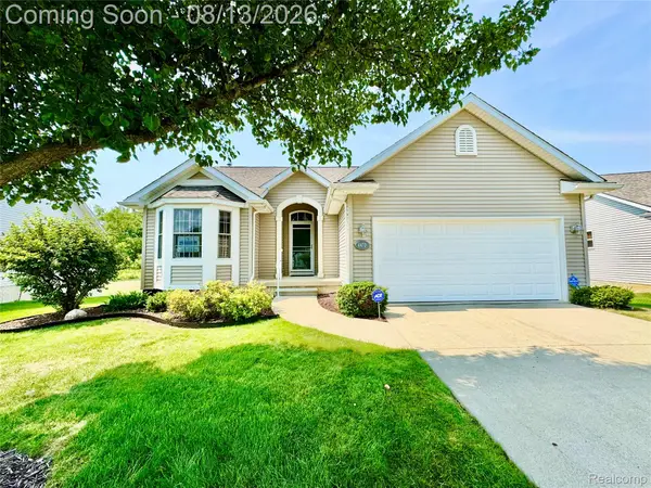 4470 Cross Creek Boulevard #94, Burton, MI 48509