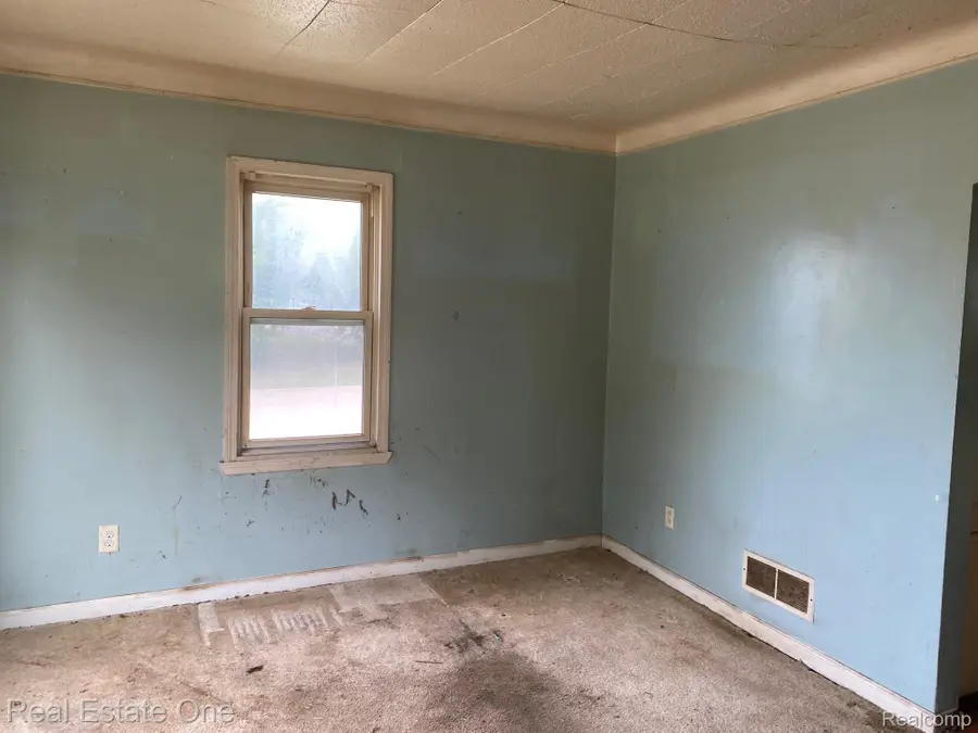 3565 Niagara Street, Wayne, MI 48184 - #2