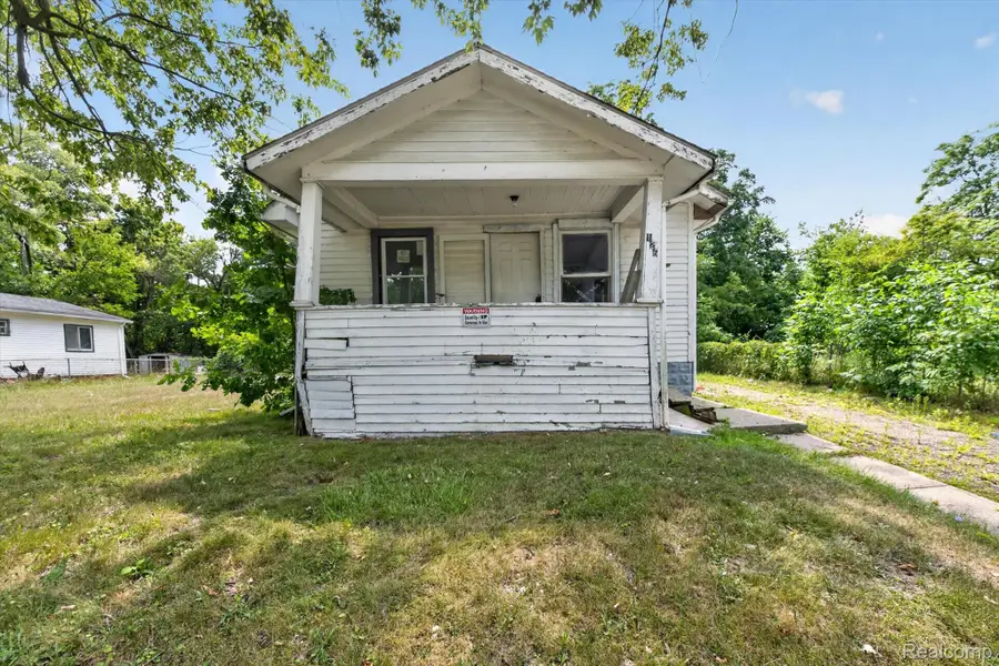 126 E Gracelawn Avenue, Flint, MI 48505 - #3