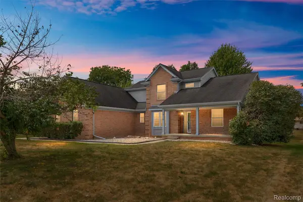 9110 Old Oak Drive, GrandBlanc, MI 48439