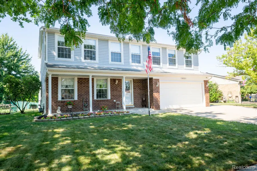 19031 Forrest Hill Drive, Woodhaven, MI 48183 - #3
