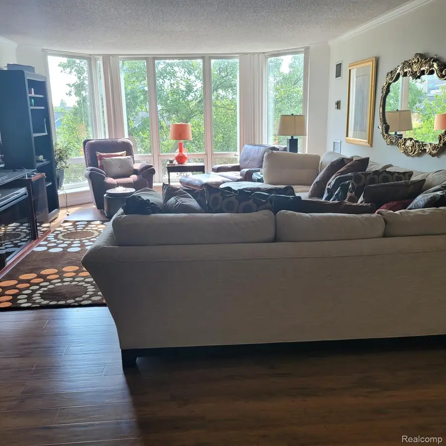 250 E Harbortown Drive #301, Detroit, MI 48207 - #2