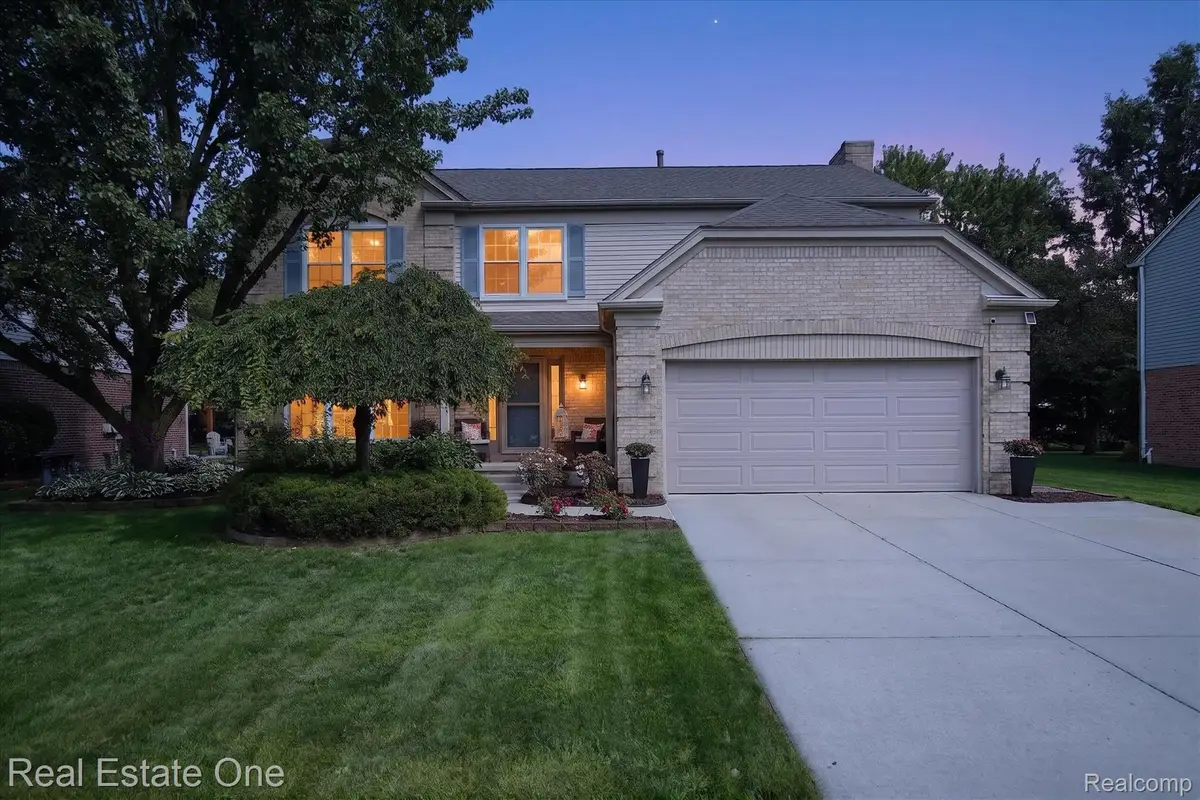 45680 Larchmont Drive, Canton, MI 48187 - #1