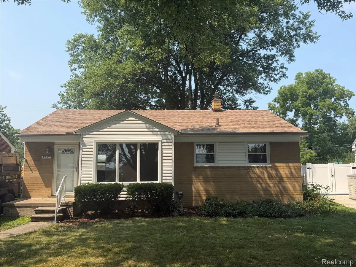 7295 W Frumin Court, Westland, MI 48185 - #1