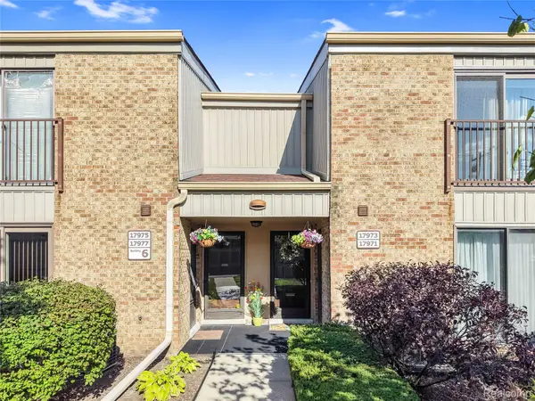 17973 University Park Drive, Livonia, MI 48152