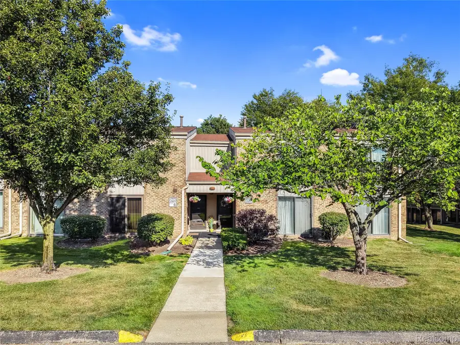 17973 University Park Drive, Livonia, MI 48152 - #3