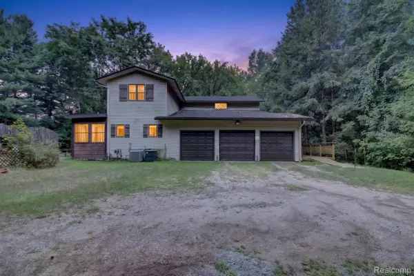 1817 S Baldwin Road, Oxford, MI 48371