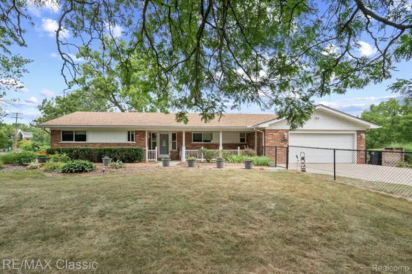 41700 W 11 Mile Road, Novi, MI 48375