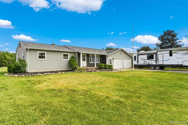 10499 E Potter Road, Davison, MI 48423