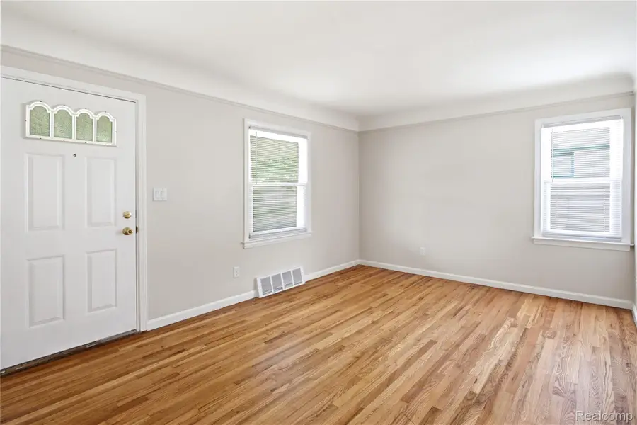 3077 Chandler Avenue, Lincoln Park, MI 48146 - #2