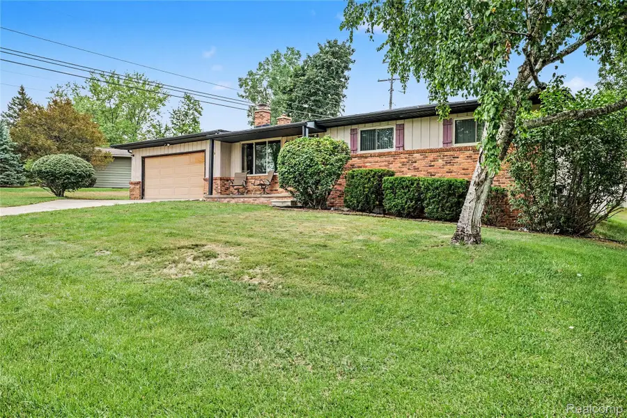 131 Indian Knolls Street, Oxford, MI 48371 - #3