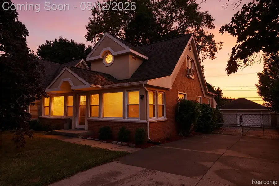 22 Cloverport Avenue, Rochester Hills, MI 48307 - #2