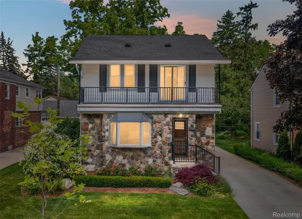 10504 Borgman Avenue, HuntingtonWoods, MI 48070