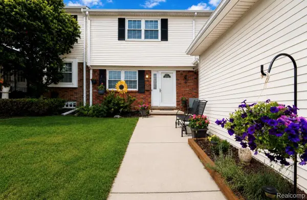 20248 Longwood Court, Northville, MI 48167