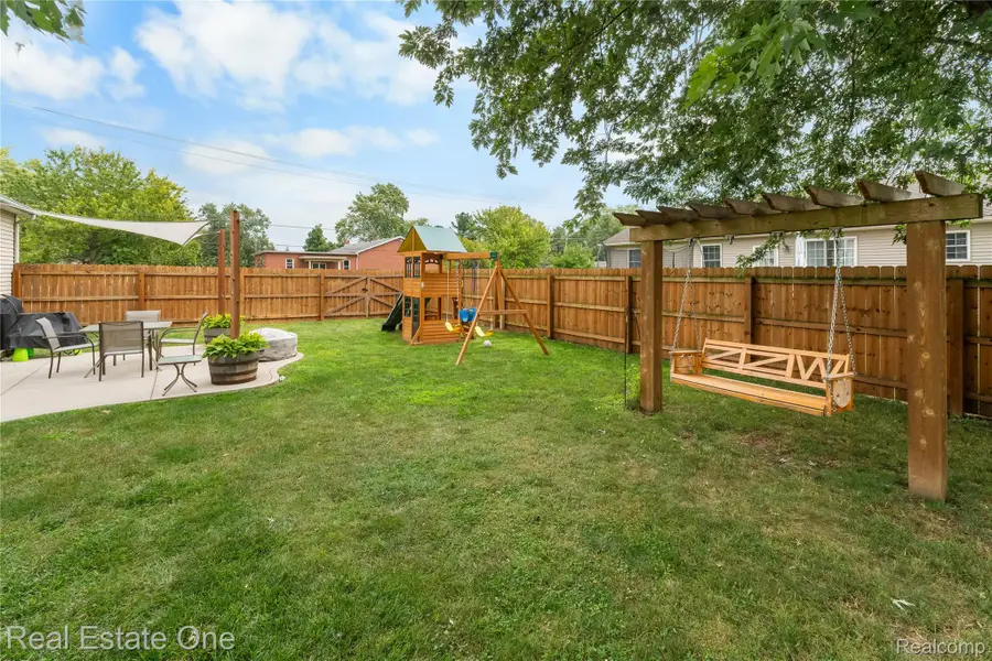 1100 Jane Street, Tecumseh, MI 49286 - #3