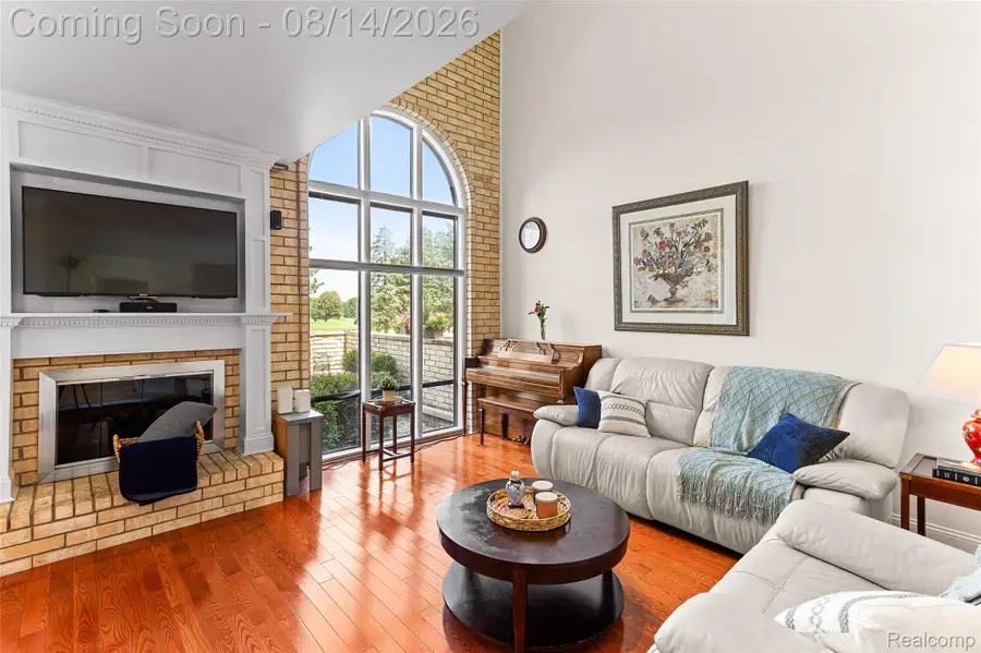 1206 Oakwood Court, Rochester Hills, MI 48307 - #2