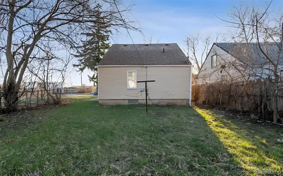 8615 Strathmoor Street, Detroit, MI 48228 - #3