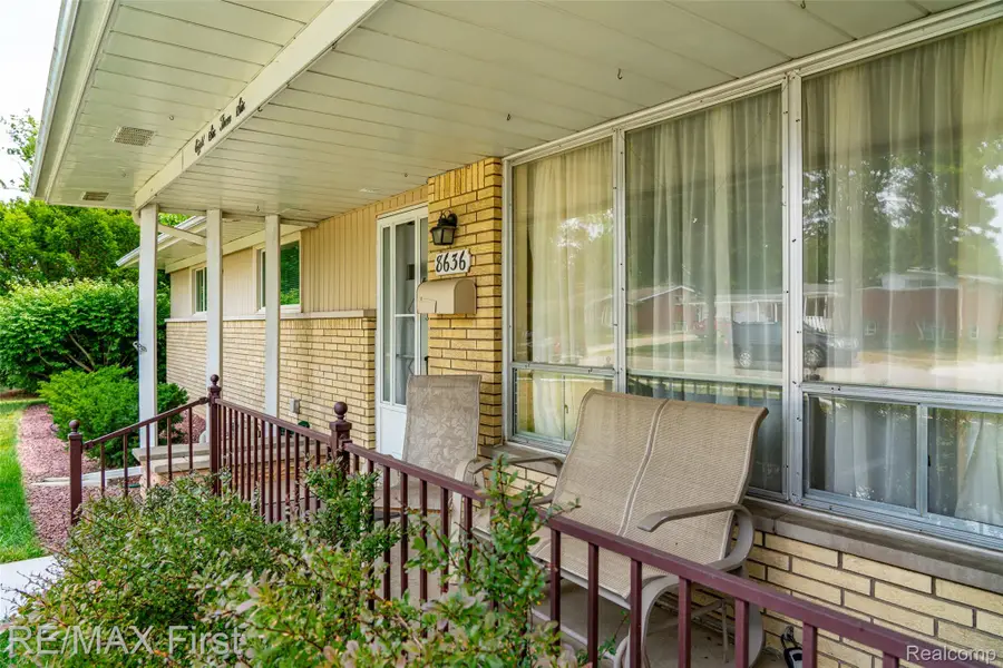 8636 Kidley Drive, Sterling Heights, MI 48314 - #3