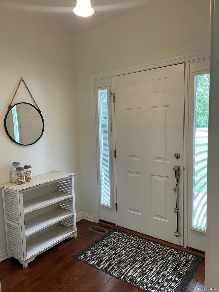 501 Forest Hill Drive, Oxford, MI 48371 - #3