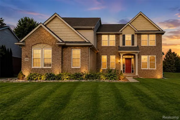 54908 N Grenelefe Circle W, SouthLyon, MI 48178