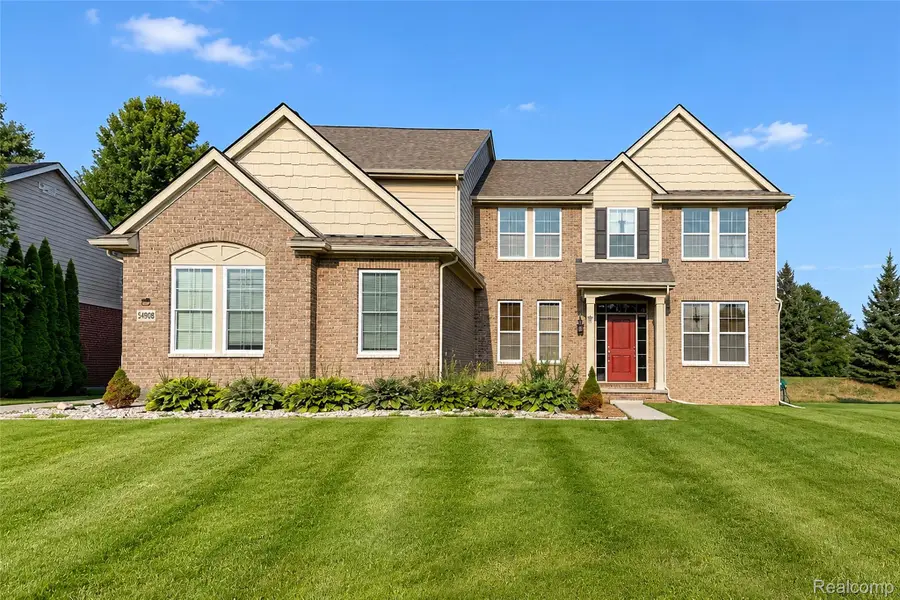 54908 N Grenelefe Circle W, Lyon, MI 48178 - #2