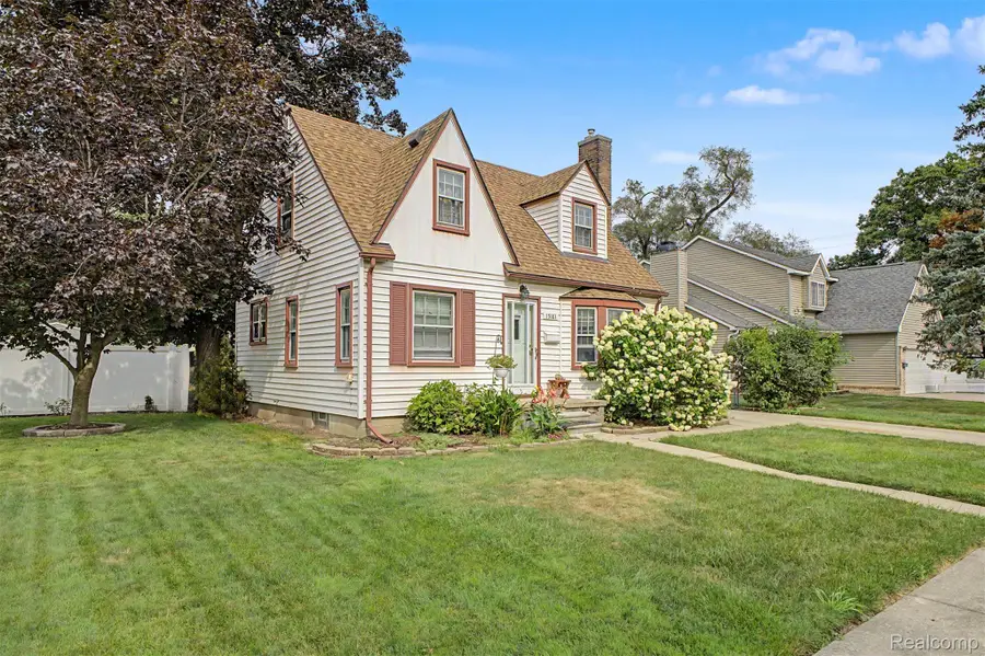 15181 Haller Street, Livonia, MI 48154 - #3