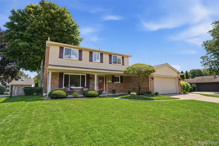 18656 Gill Road, Livonia, MI 48152 - #2