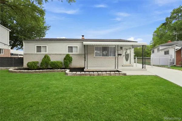 33687 Newport Drive, SterlingHeights, MI 48310