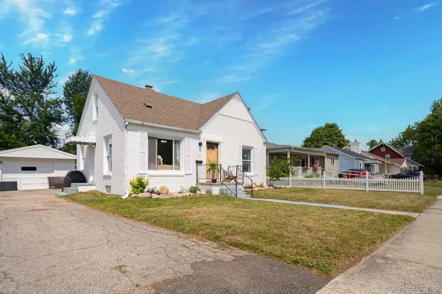519 Bentley Drive, Monroe, MI 48162 - #2