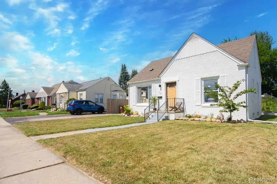 519 Bentley Drive, Monroe, MI 48162 - #3