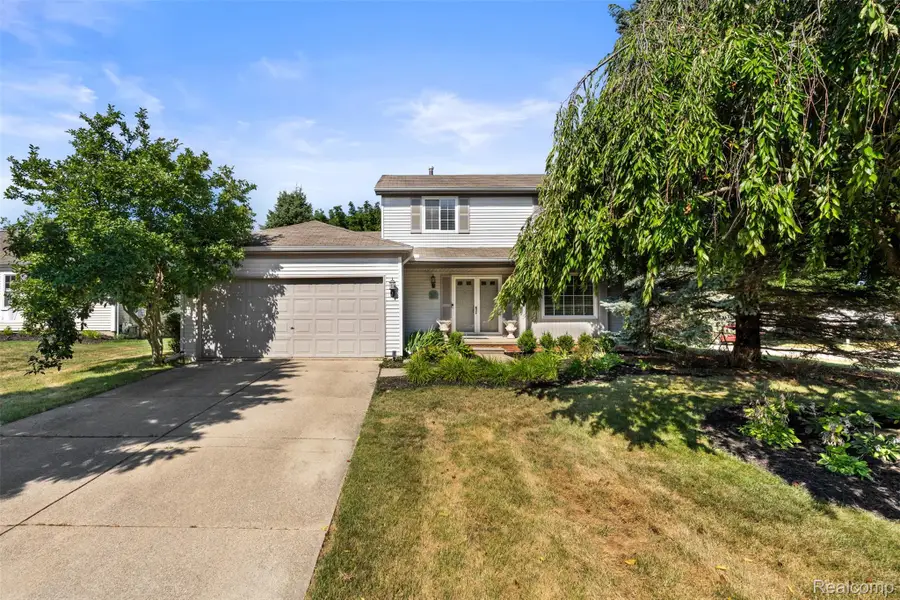 100 Dalton Drive, Rochester Hills, MI 48307 - #3