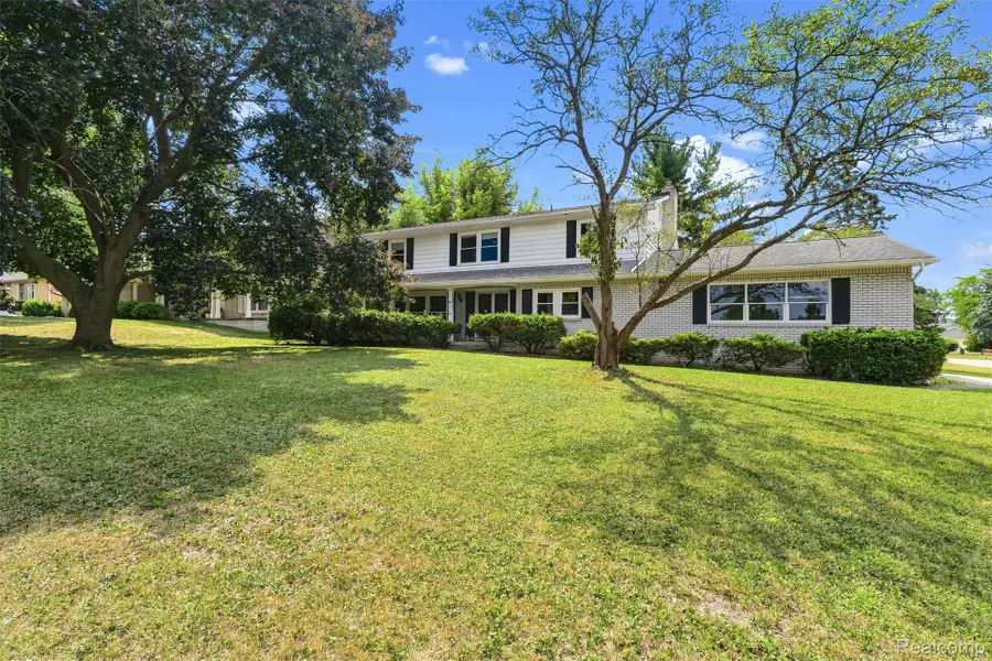 1615 Wagon Wheel Lane, Grand Blanc, MI 48439 - #2