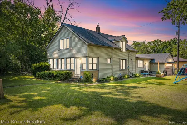 27216 Shiawassee Road, Southfield, MI 48033