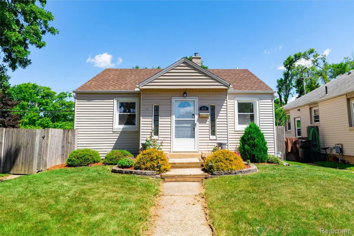 826 Goddard Street, Wyandotte, MI 48192 - #1
