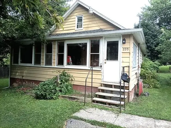 220 S 7th Street, WestBranch, MI 48661